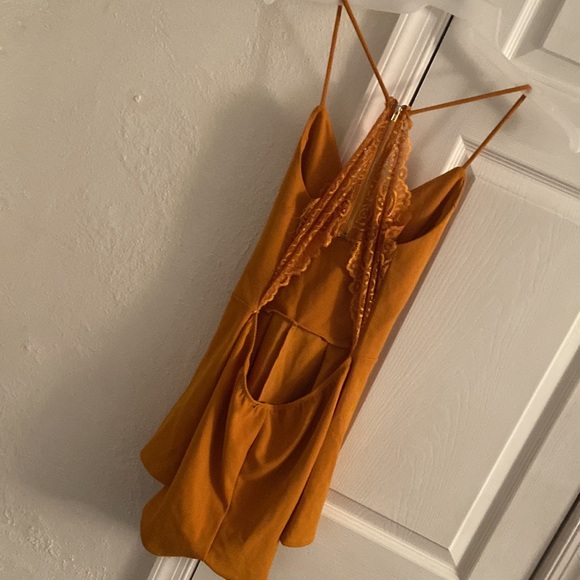 Romper - Picture 2 of 2